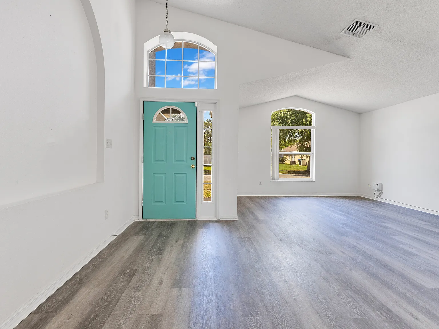 7931 Oakstone Court - 1 — Photo 3