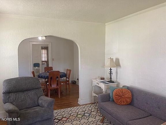 5th image of 2226 Mellwood Ave