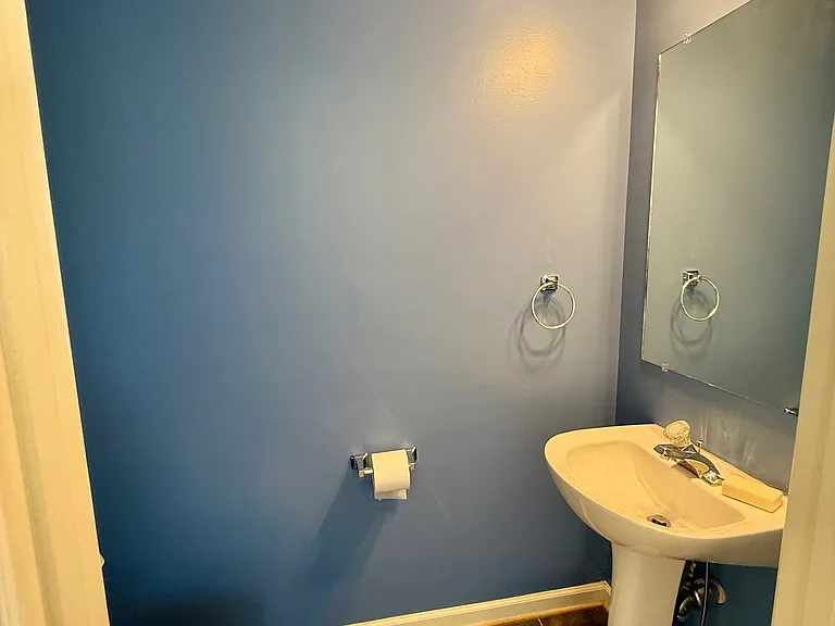 2002 Sumner Dr #2 — Photo 8