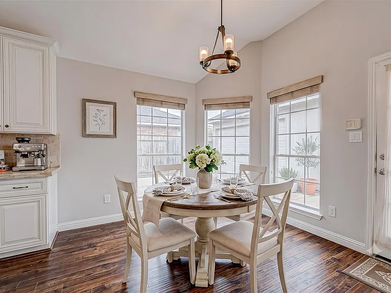 5410 Portage Rock Ln — Photo 12