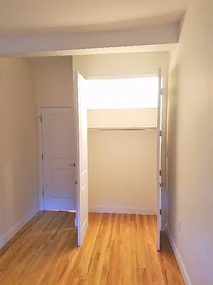 Rented by EXR | media 26