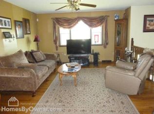 685 Grange Hall Rd, New Castle, PA 16101