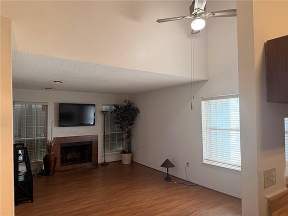 5th image of 2105 Snowbird Dr