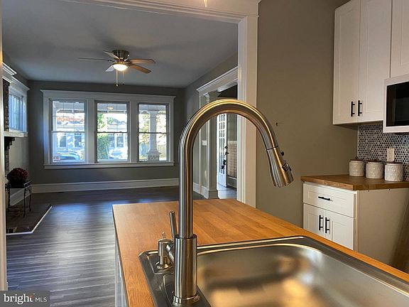 5th image of 37 Chestnut St