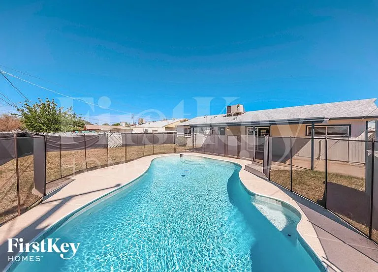 5037 W Krall St — Photo 15