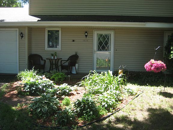 5th image of 1426 109th Ln NW