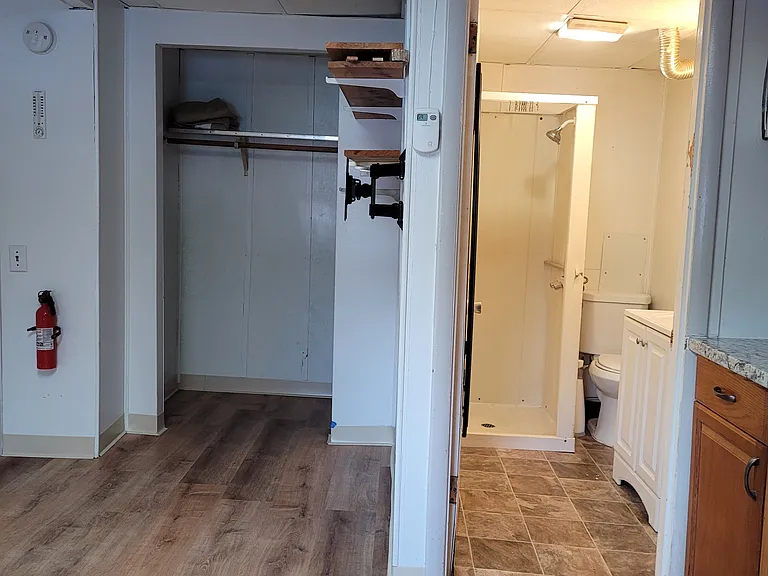 1128 Hess Ave #19 — Photo 4