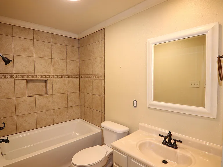 8648 Glen Meadow Ln — Photo 9