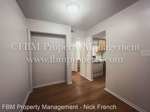 5th image of 800 N Clay St APT C21