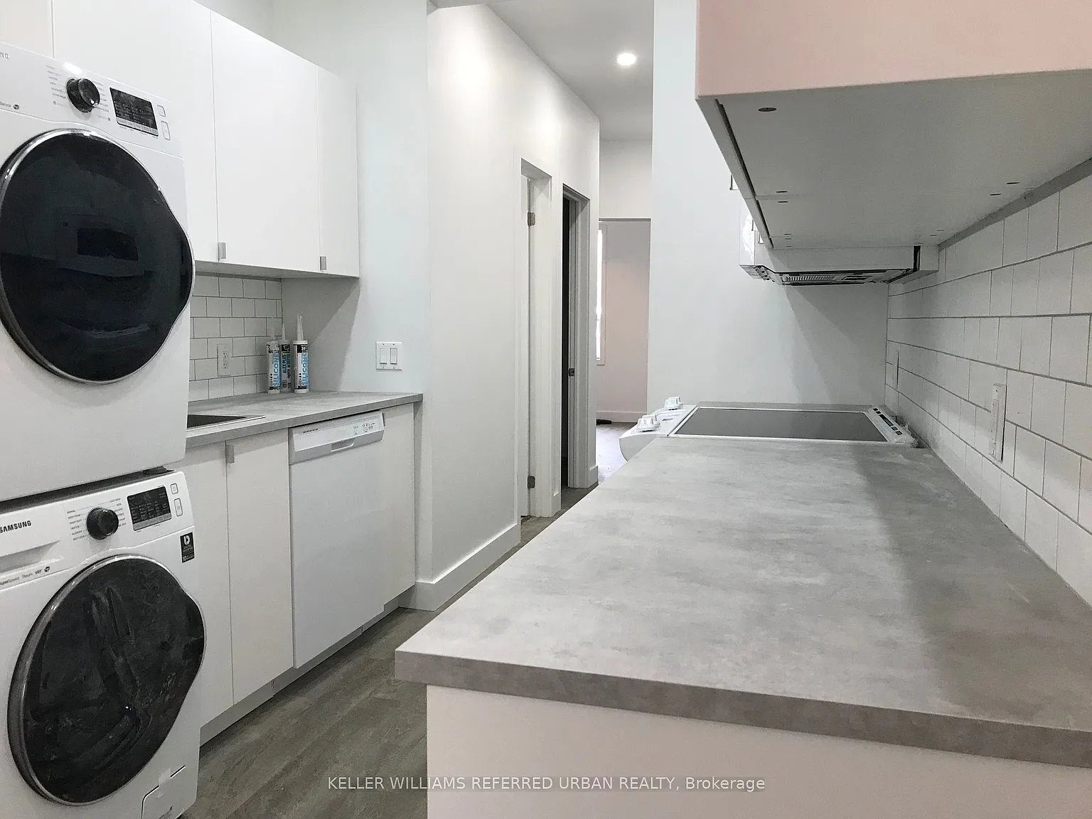 1 bed, $1,000 — Photo 2