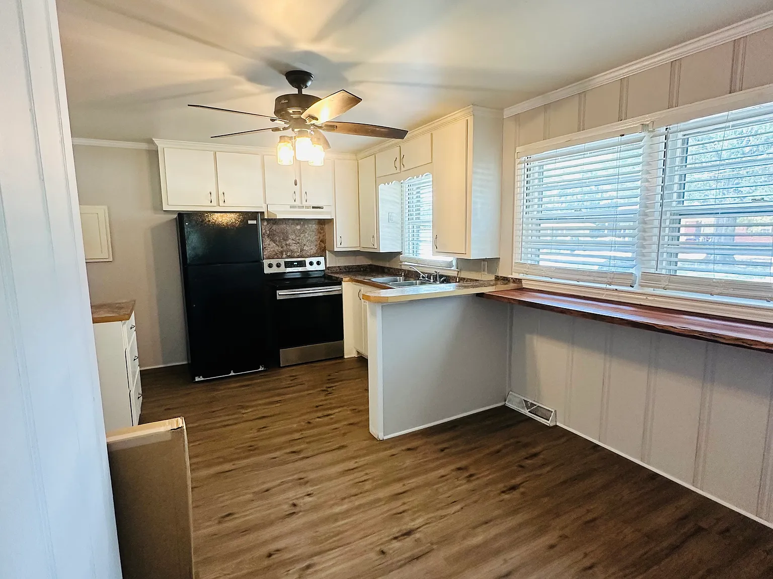 2 bed, 1.5 bath, 890 sqft, $1,200 — Photo 4