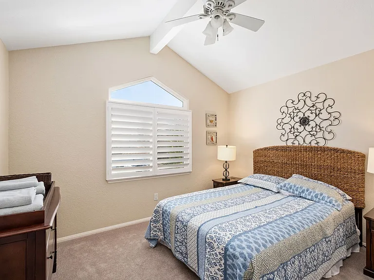 20891 Porter Ranch Rd — Photo 27