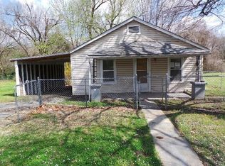 303 S Oak Ave, Joplin, MO 64801