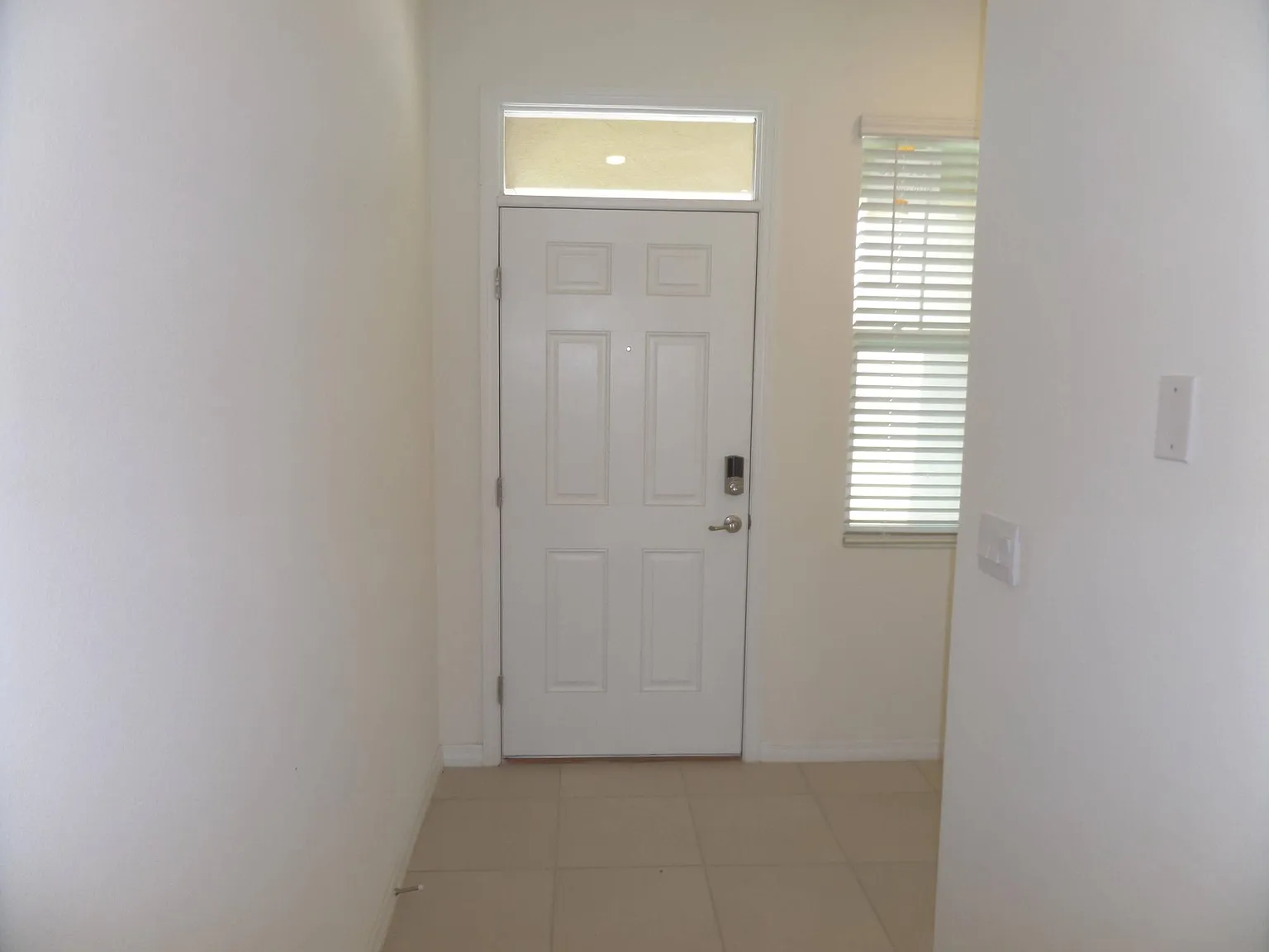 3 bed, 1402 sqft, $1,747 — Photo 4