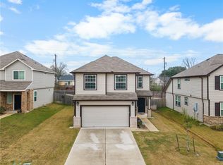 984 Crossing Dr, Bryan, TX 77803