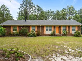 1504 Eastview Dr, Aberdeen, NC 28315