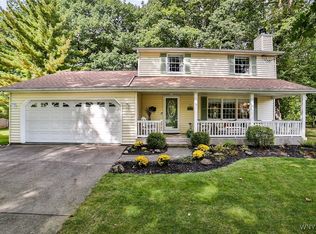 100 Greenwood Cir, North Tonawanda, NY 14120