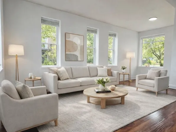 142 E Evergreen St, West Grove, PA