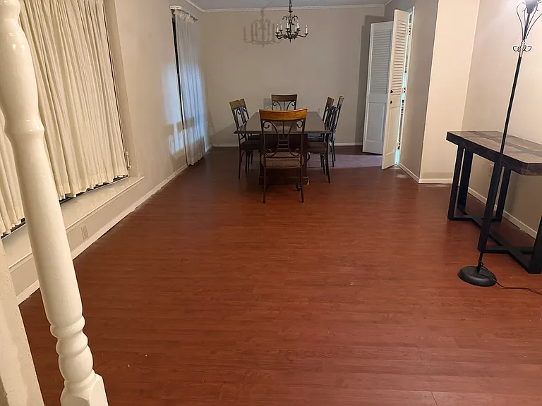 2101 Botts Dr — Photo 3
