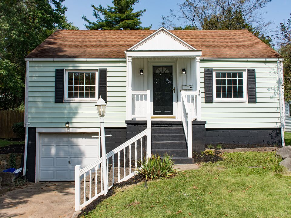 1st image of 705 Lakeview Dr