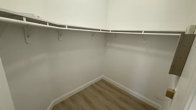 2718 E Darlington Ct — Photo 14
