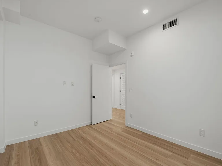 TALA Residences at 829 Larrabee Street — Photo 50