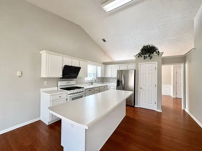 1410 Highland Farm Dr — Photo 8