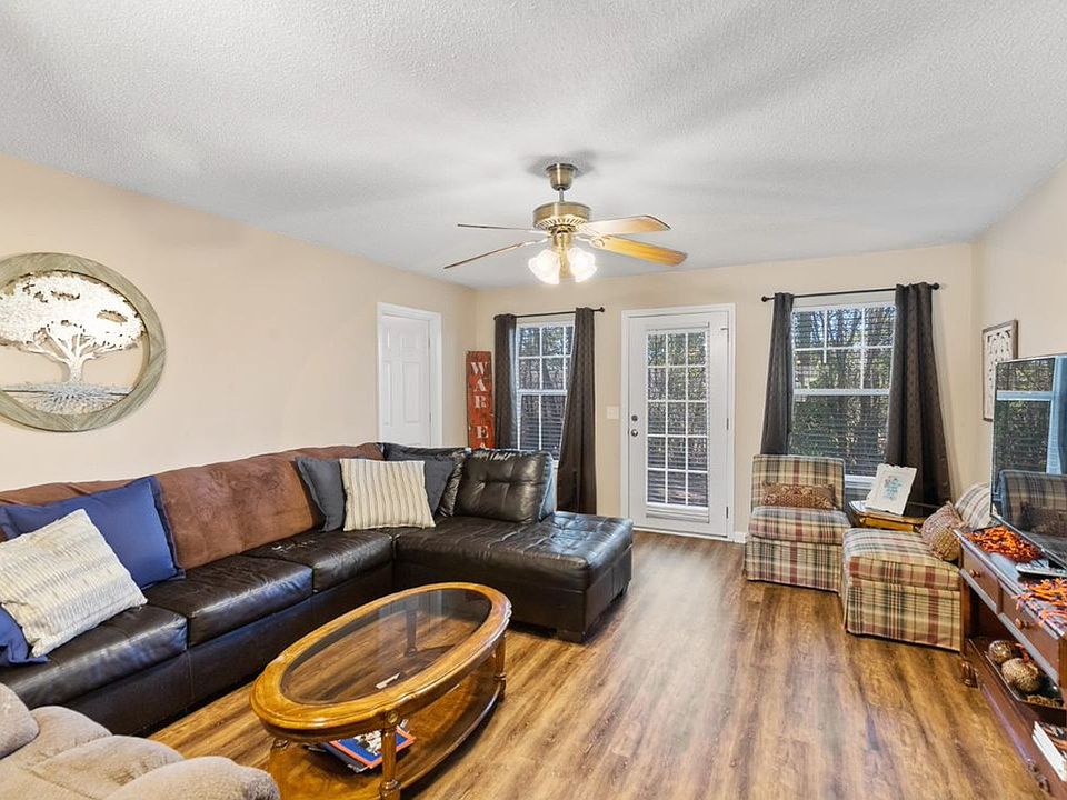 2nd image of 1062 Northpointe Cir