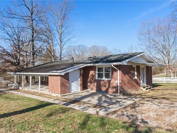 3rd image of 9075 N County Road 1200 E