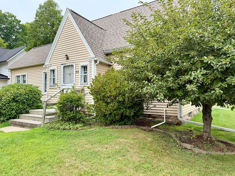 1st image of 773 3rd Ave