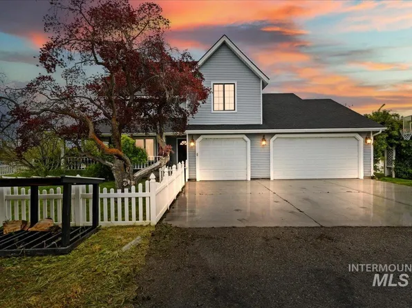 2116 Primrose Ln, Nampa, ID 83686