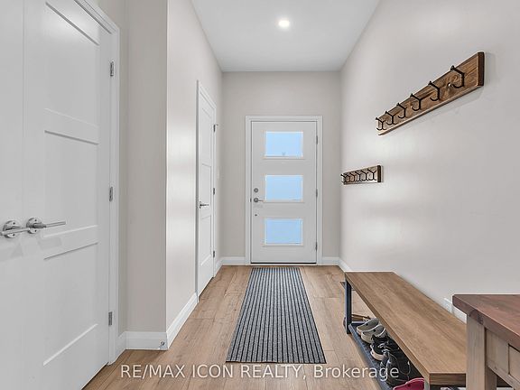 2nd image of 17 Nicholson St #25
