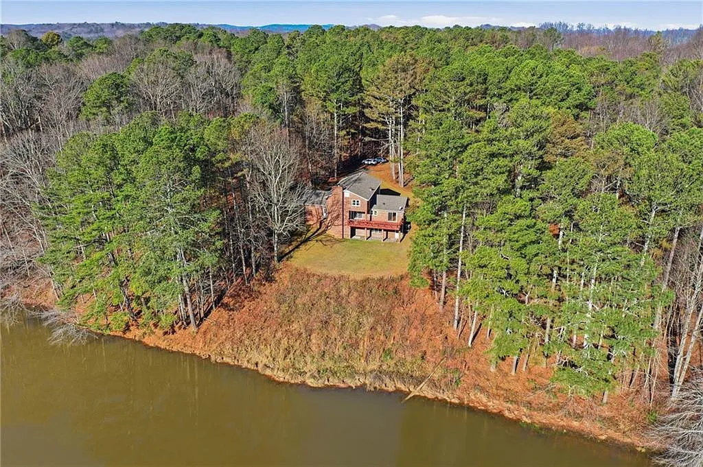 310 Comet Ln photo 1