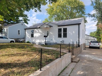 9717 Echo Ln, Saint Louis, MO, 63114