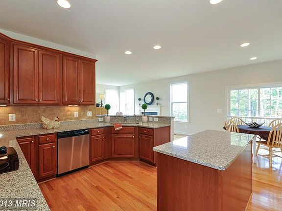 5th image of 35270 Round Knoll Ct