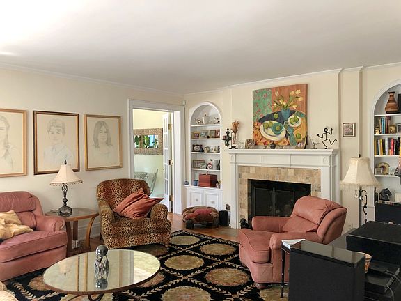 3rd image of 21 Cleveland Ave