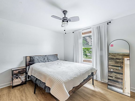 4th image of 4029 W 90th Pl #4029