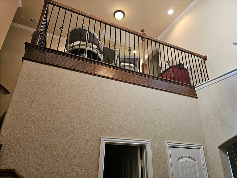 1038 Audrey Way — Photo 11