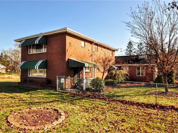 1117 Country Club Rd, Monongahela, PA 15063