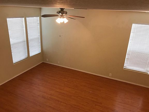 3rd image of 1309 Ballymote Ln