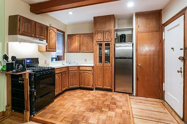Sold by Jabour Realty Company | media 6