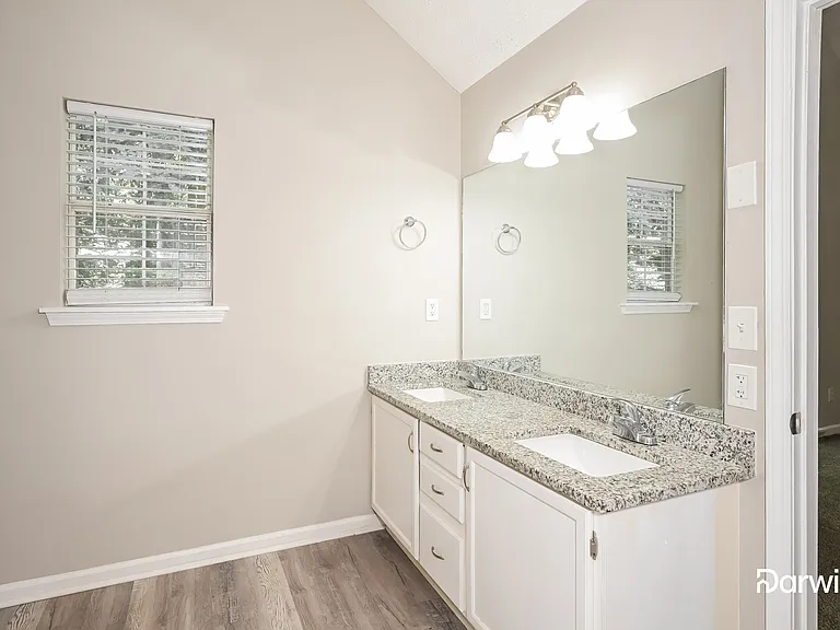 2896 Valley Ct — Photo 9