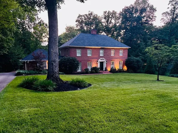 42 Rock Crest Dr, Signal Mountain, TN 37377