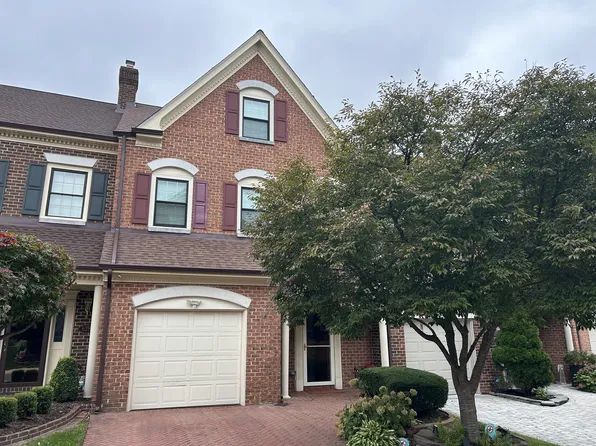 6281 Chaucer View Cir, Alexandria, VA 22304