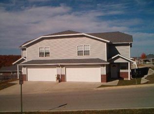 101 Hickory Rdg, Waynesville, MO 65583