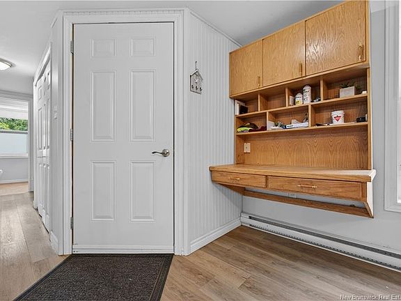 5th image of 114 Pleasant St