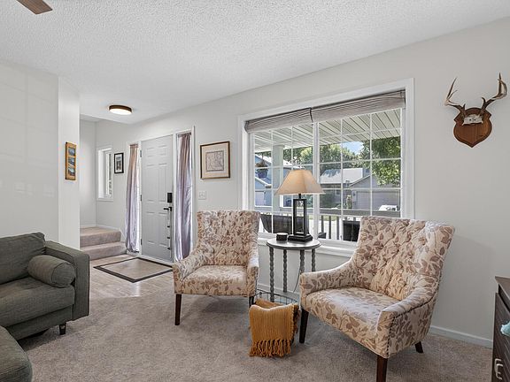 5th image of 413 Nathan Ln N