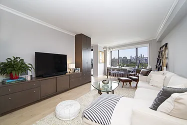 Sold by Andrew J. Markowitz Real Estate, LLC 