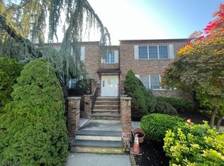 70 Harristown Rd, Fair Lawn, NJ 07410