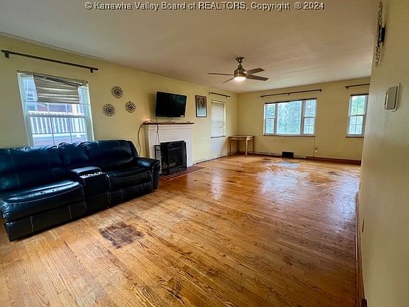 5th image of 809 Scenic Dr